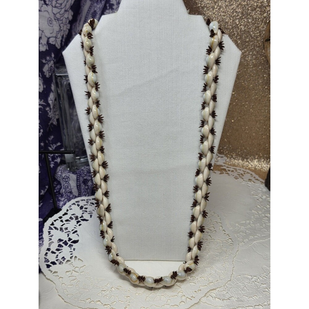 Vintage Hawaiian Cowrie Shell & Koa Seed Necklace 32” Long Tropical Boho Lei